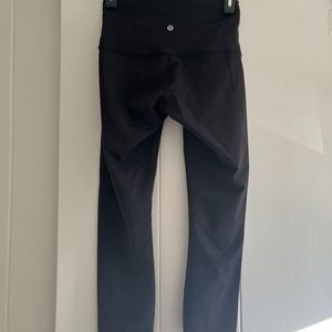 Lululemon Cropped Black Leggings